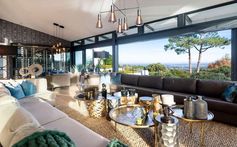 5 Bedroom Property for Sale in Bishopscourt Western Cape